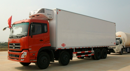 河北張家口廠家專業銷售垃圾車、灑水車、冷藏車，聯系電話 13997858099